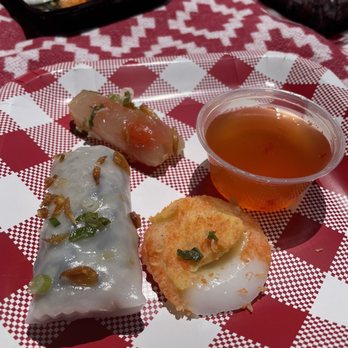 Van An - This place is worth for me to drive 45 minutes to buy their beef meat balls, banh cuon. - Bakeries Near Me - San Jose, California