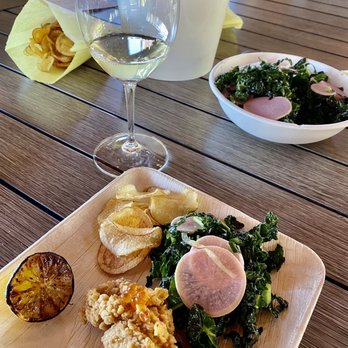 Chalk Hill Estate Vineyards - Fried Chicken & Caviar paring with Chardonnays - Wine Tasting Room Near Me - Healdsburg, California Chalk Hill Estate Vineyards - Fried Chicken & Caviar paring with Chardonnays - Wine Tasting Room Near Me - Healdsburg, California