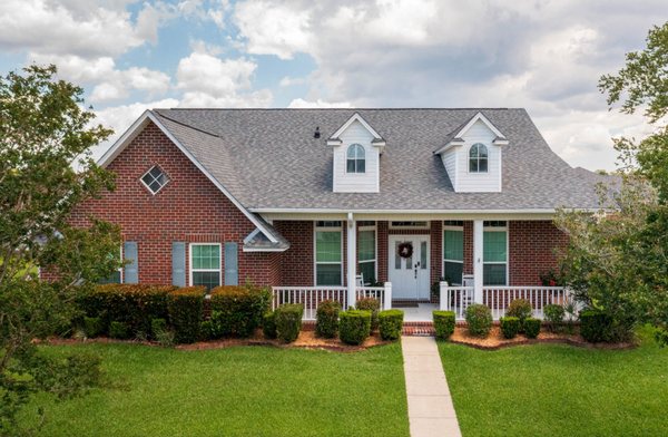 Quality Roofing Logo