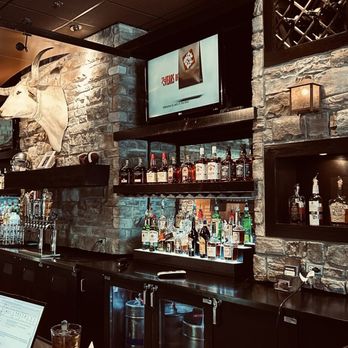 LongHorn Steakhouse - Bar - Steakhouses Near Me - Austin, Texas
