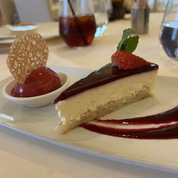 Le Yaca - cheesecake - French Near Me - Williamsburg, Virginia Le Yaca - cheesecake - French Near Me - Williamsburg, Virginia