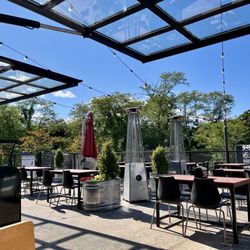 Bear's Smokehouse - Inside looking out on a beautiful day