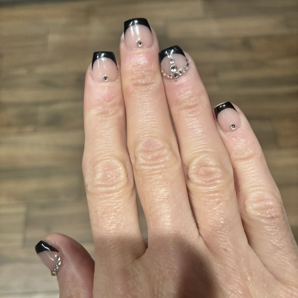 L'ami Nail Lounge - Nails by Hannah - Nail Salons Near Me - Georgetown, Texas L'ami Nail Lounge - Nails by Hannah - Nail Salons Near Me - Georgetown, Texas