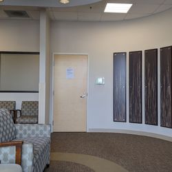 Roper St. Francis Physicians Partners - Another photo of the waiting room.