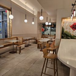 Meet Fresh - Seating area