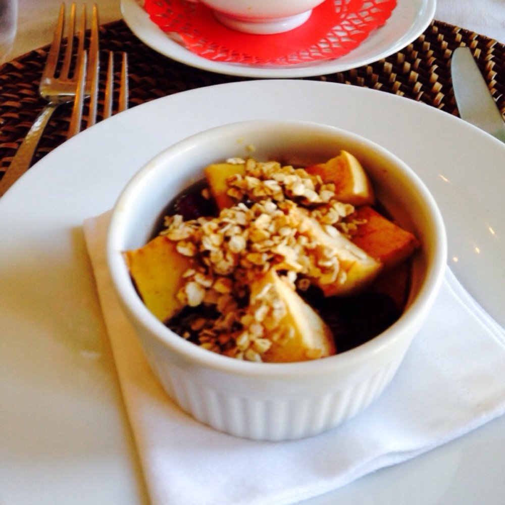 An Inn 2 Remember - Apple cranberry crumble - Bed & Breakfast Near Me - Sonoma, California An Inn 2 Remember - Apple cranberry crumble - Bed & Breakfast Near Me - Sonoma, California