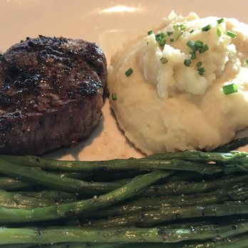 Earls Kitchen + Bar - New American Near Me - Miami, Florida
