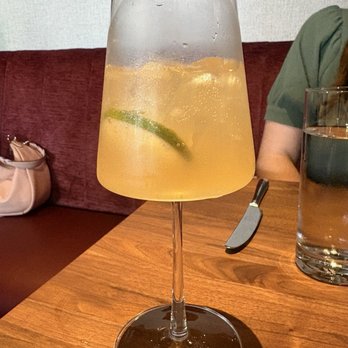 Posana Biltmore Park - Nonalcoholic ginger spritzer - New American Near Me - Asheville, North Carolina Posana Biltmore Park - Nonalcoholic ginger spritzer - New American Near Me - Asheville, North Carolina