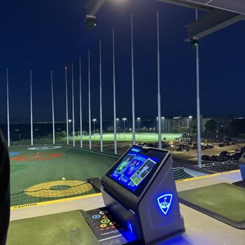Topgolf - Play yard - Golf Near Me - Burlingame, California Topgolf - Play yard - Golf Near Me - Burlingame, California