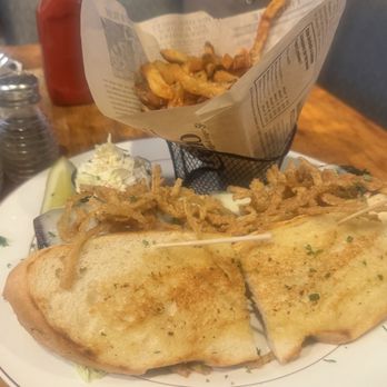 Play Book Sports Bar - Barbecue whiskey burger & The Boss Skirt Steak Sandwich - Sports Bars Near Me - Niles, Illinois