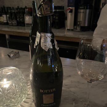 Caffé E Vino - Prosecco - Coffee & Tea Near Me - New York, New York
