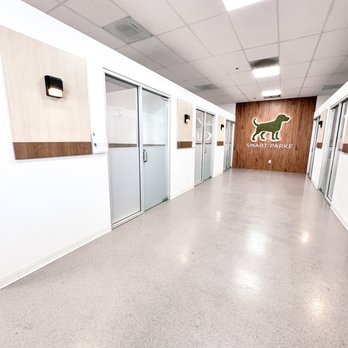 Smart Parke - Luxury day care - Pet Boarding Near Me - Corona, California Smart Parke - Luxury day care - Pet Boarding Near Me - Corona, California