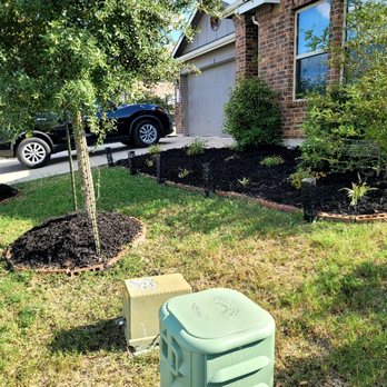 Corona Lawn Services - Lawn Services Near Me - Del Valle, Texas