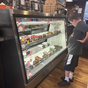 Tejas Chocolate Craftory - The chocolate case. You can't just pick one! - Chocolatiers & Shops Near Me - Tomball, Texas Tejas Chocolate Craftory - The chocolate case. You can't just pick one! - Chocolatiers & Shops Near Me - Tomball, Texas