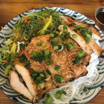 5ive Spice - Grilled lemongrass chicken - a little bit dry - Vietnamese Near Me - Brooklyn, New York