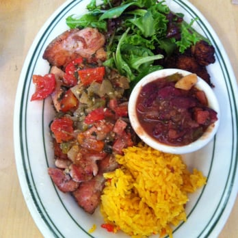 Parada 22 - Pollo a la Criolla: marinated boneless chicken sauteed with a hearty smoked ham sofrito, $9! - Latin American Near Me - San Francisco, California