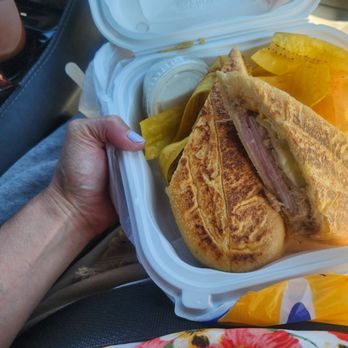 Havanazucar Cuban Sandwiches - Cuban sadwich with mariquitas - Cuban Near Me - Hesperia, California Havanazucar Cuban Sandwiches - Cuban sadwich with mariquitas - Cuban Near Me - Hesperia, California
