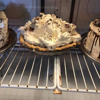Eve's Cafe - Look at that pie! - German Near Me - Lampasas, Texas
