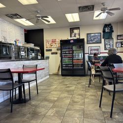Antney's Grub - Inside