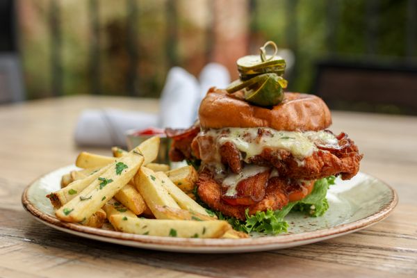 Pub Thirty Two by null