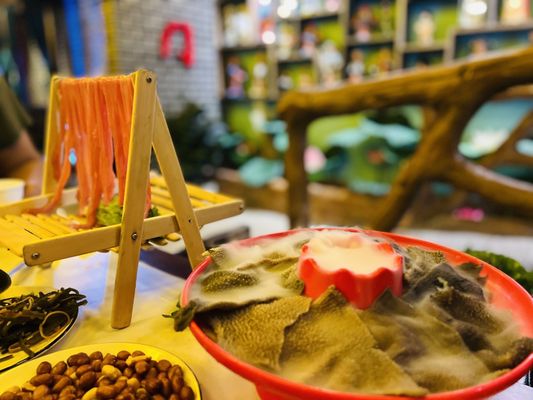 BeiJing Hot Pot 京门铜火锅 by null