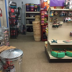 Brooks Feed & Farm Supply
