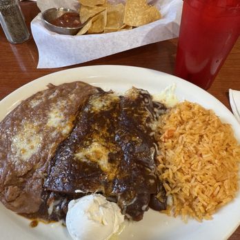 Habanero Mexican Grill - Enchiladas de mole - Mexican Near Me - Riverside, California