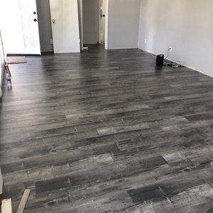 J Amp H Flooring 33 Photos 19 Reviews Flooring 18630 Collier Ave Lake Elsinore Ca Phone Number Yelp