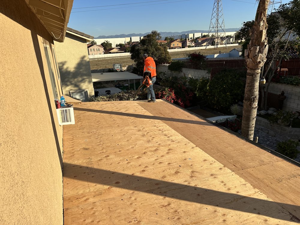 Slide of Torres Roofing