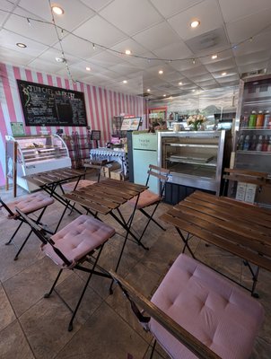 Jiro Cafe & Bakery by null