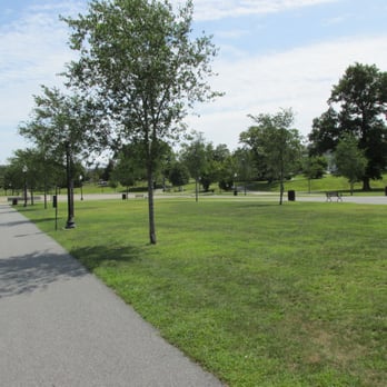 Kennedy Park - Lots of space - Parks Near Me - Fall River, Massachusetts
