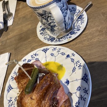 maman - Croissant Ham, Egg and Cheese sandwich and Honey Lavender Latte - Breakfast & Brunch Near Me - Bethesda, Maryland maman - Croissant Ham, Egg and Cheese sandwich and Honey Lavender Latte - Breakfast & Brunch Near Me - Bethesda, Maryland