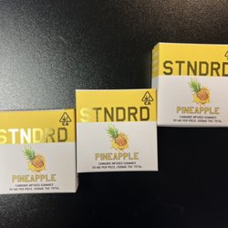 Wonderland Collective - Edibles -Gummies-STND