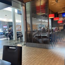 Restaurant Houston Steaks et Cotes Levees - Terminal for depatures