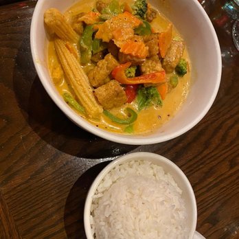 Silk Elephant - Pumpkin Curry with Chicken - Thai Near Me - Pittsburgh, Pennsylvania Silk Elephant - Pumpkin Curry with Chicken - Thai Near Me - Pittsburgh, Pennsylvania