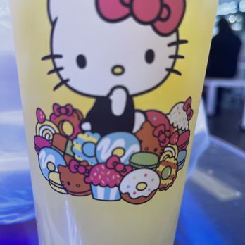 Hello Kitty Cafe - Mango pineapple lemonade - Desserts Near Me - Las Vegas, Nevada Hello Kitty Cafe - Mango pineapple lemonade - Desserts Near Me - Las Vegas, Nevada