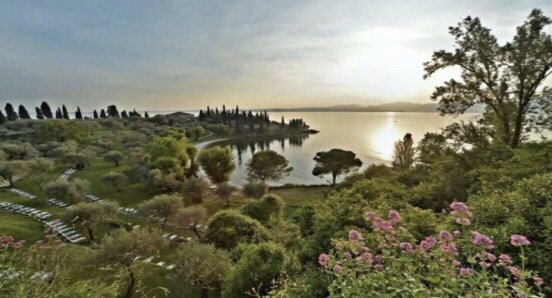 Baia delle Sirene by null