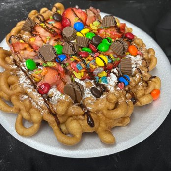 Fun-Ohh-Cakes - Desserts Near Me