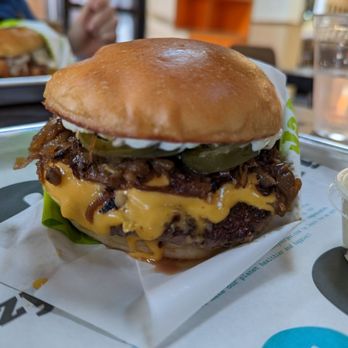 Eazzy Burger - Guthrie Burger - Burgers Near Me - Richmond, Virginia