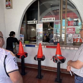 La Taqueria - Outside - Mexican Near Me - San Francisco, California La Taqueria - Outside - Mexican Near Me - San Francisco, California