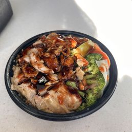 Mini bowl with chicken n extra veggies