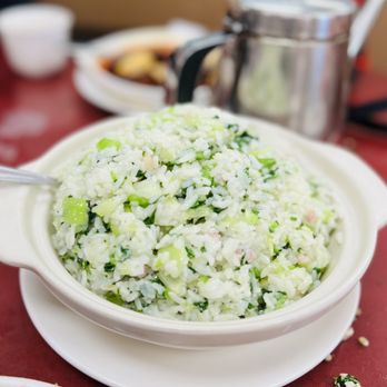 Shanghai Delight - a bowl of rice and vegetables - Shanghainese Near Me - Milpitas, California Shanghai Delight - a bowl of rice and vegetables - Shanghainese Near Me - Milpitas, California