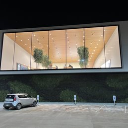 Exterior outside entrance of Apple Cherry Creek - Love the new Apple store - Denver, Colorado Exterior outside entrance of Apple Cherry Creek - Love the new Apple store - Denver, Colorado