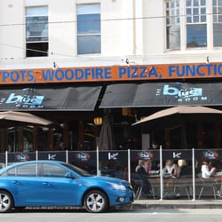 Blue Room Restaurant Bar Cafe - Blue Room on Clarendon Street, South Melbourne. (blue car out front merely a coincidence. I think.)