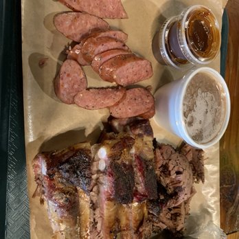 Hard Eight BBQ - Barbeque Near Me - Burleson, Texas
