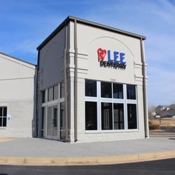 Lee Family and Cosmetic Dentistry - Outside New Office