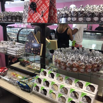 Kilwins Ice Cream - Chocolate - Fudge - Desserts Near Me - Clearwater Beach, Florida Kilwins Ice Cream - Chocolate - Fudge - Desserts Near Me - Clearwater Beach, Florida