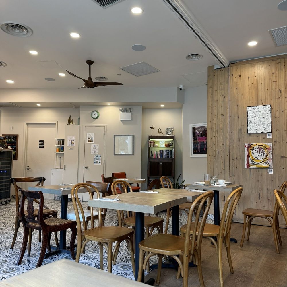 Purple Waves - Inside - Cafes Near Me - New York, New York Purple Waves - Inside - Cafes Near Me - New York, New York