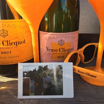 Westward - Veuve party - New American Near Me - Seattle, Washington