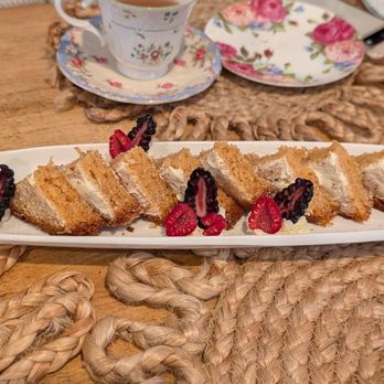 Dartealing Lounge - Special mother's dish - Tea Rooms Near Me - San Francisco, California